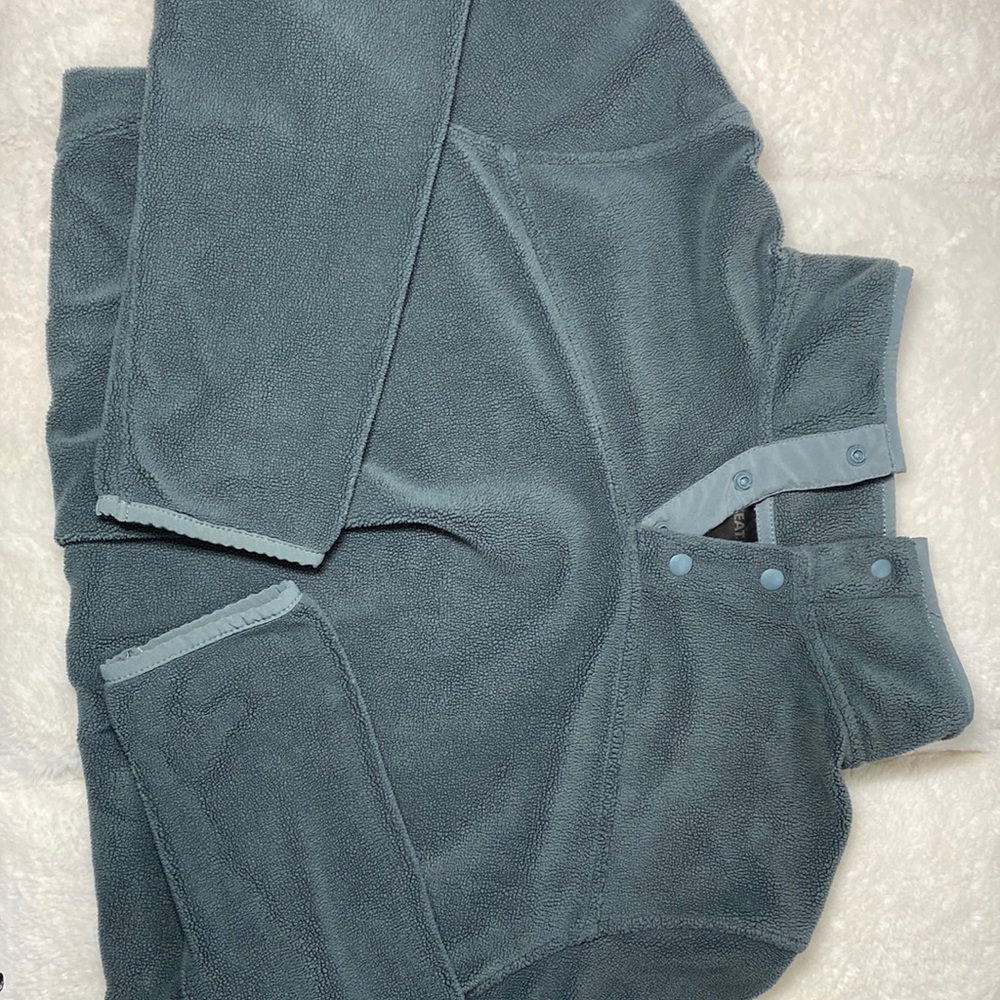 3/4 Pull over hoodie with buttons
